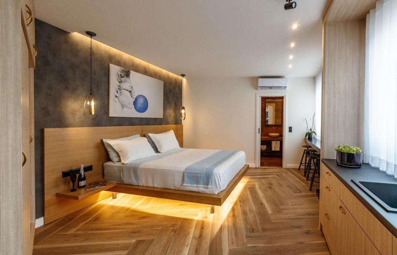 Triple A - 3 Squares - Free Parking! Apartamento Atenas Exterior foto